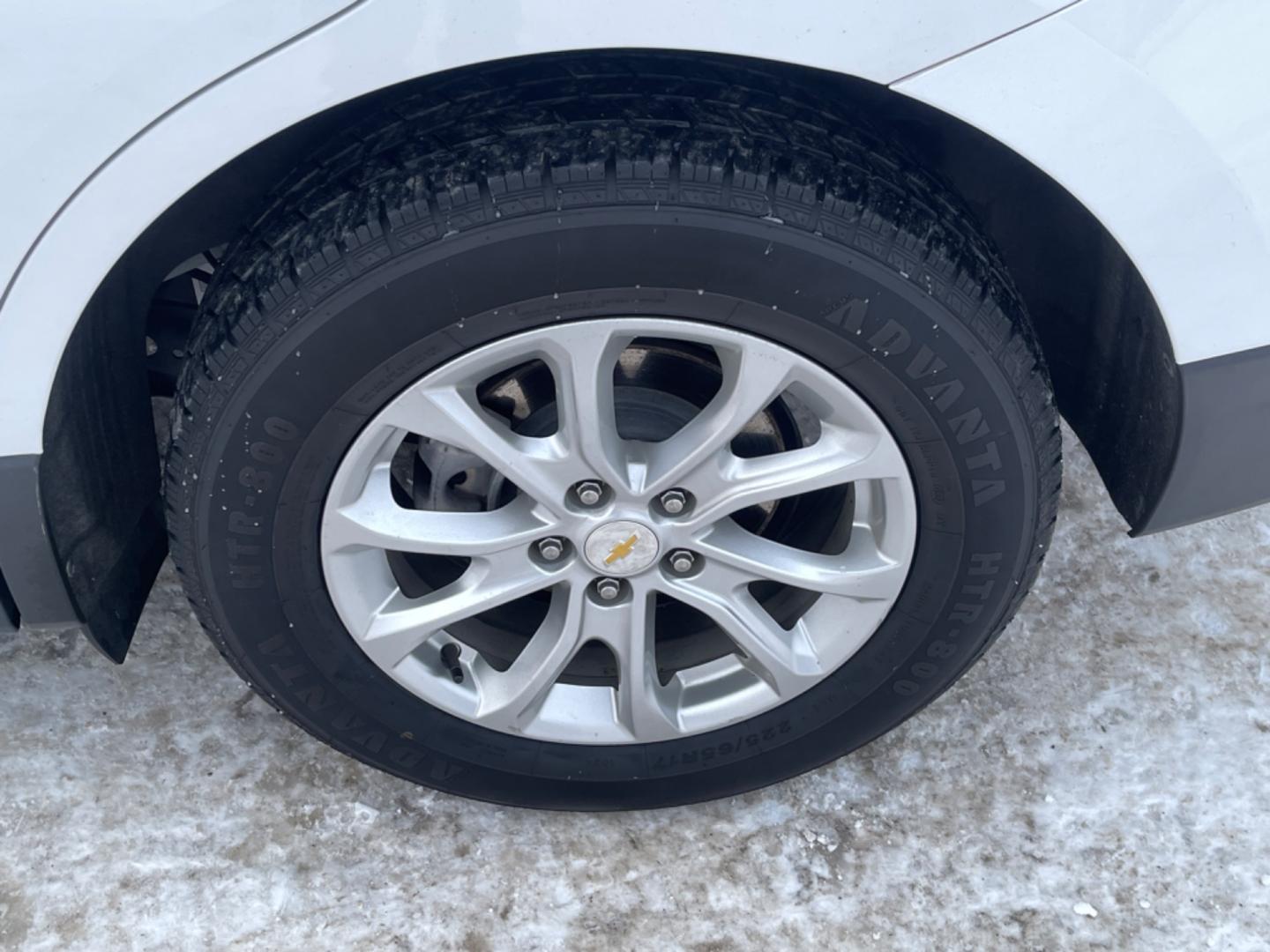 2021 Chevrolet Equinox LT AWD (2GNAXUEV8M6) with an 1.5L L4 DOHC 16V TURBO engine, 6A transmission, located at 1960 Industrial Drive, Wasilla, 99654, (907) 274-2277, 61.573475, -149.400146 - Photo#19